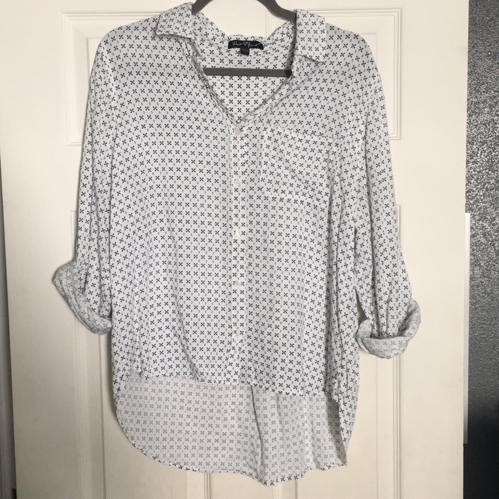Adjustable Sleeve Button Up Blouse